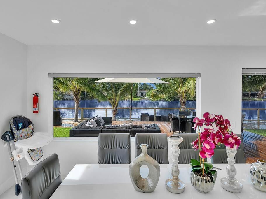 5-Star Lakefront Oasis In Hollywood-Hard Rock Casino Φορτ Λόντερντεϊλ Εξωτερικό φωτογραφία